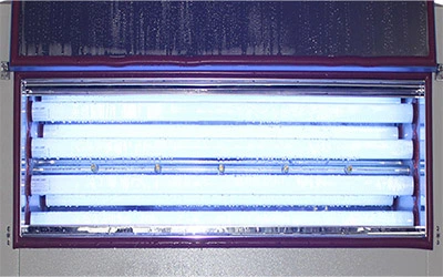 Was ist der Anwendungs unterschied von UVA340 und UVB313 Lampe in UV-Alterung Test kammer?